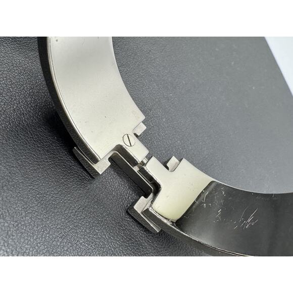 Hermes~Clic Clac H Bracelet in Pink Enamel with Silver Hardware LS(341902) - Picture 6 of 7